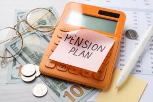 how does a pension calculator work